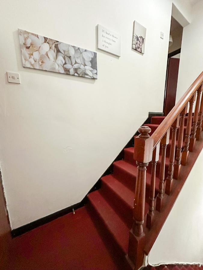 Appartamento 210 Coldharbour Lane Londra Esterno foto