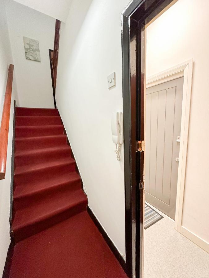 Appartamento 210 Coldharbour Lane Londra Esterno foto