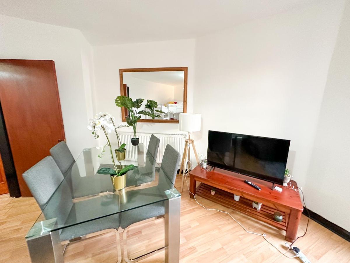 Appartamento 210 Coldharbour Lane Londra Esterno foto