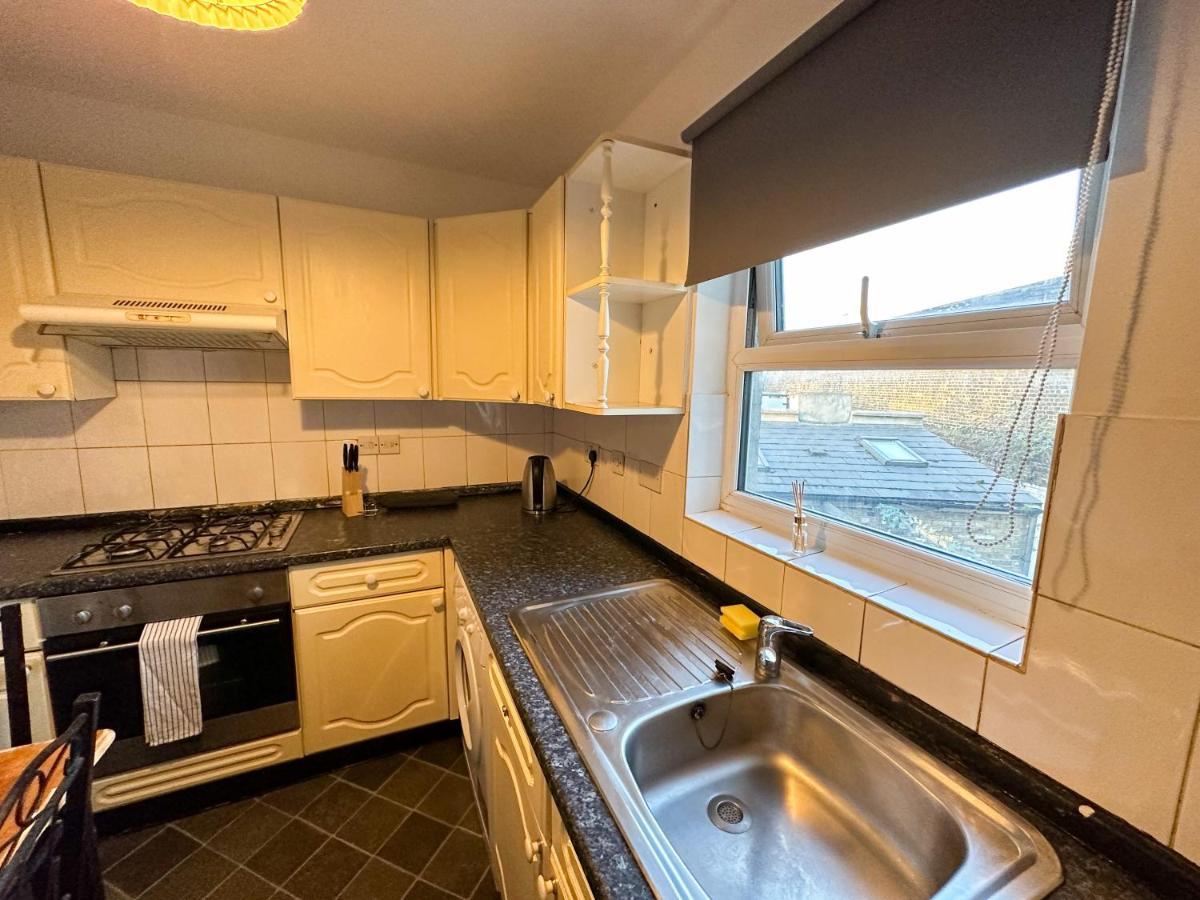 Appartamento 210 Coldharbour Lane Londra Esterno foto
